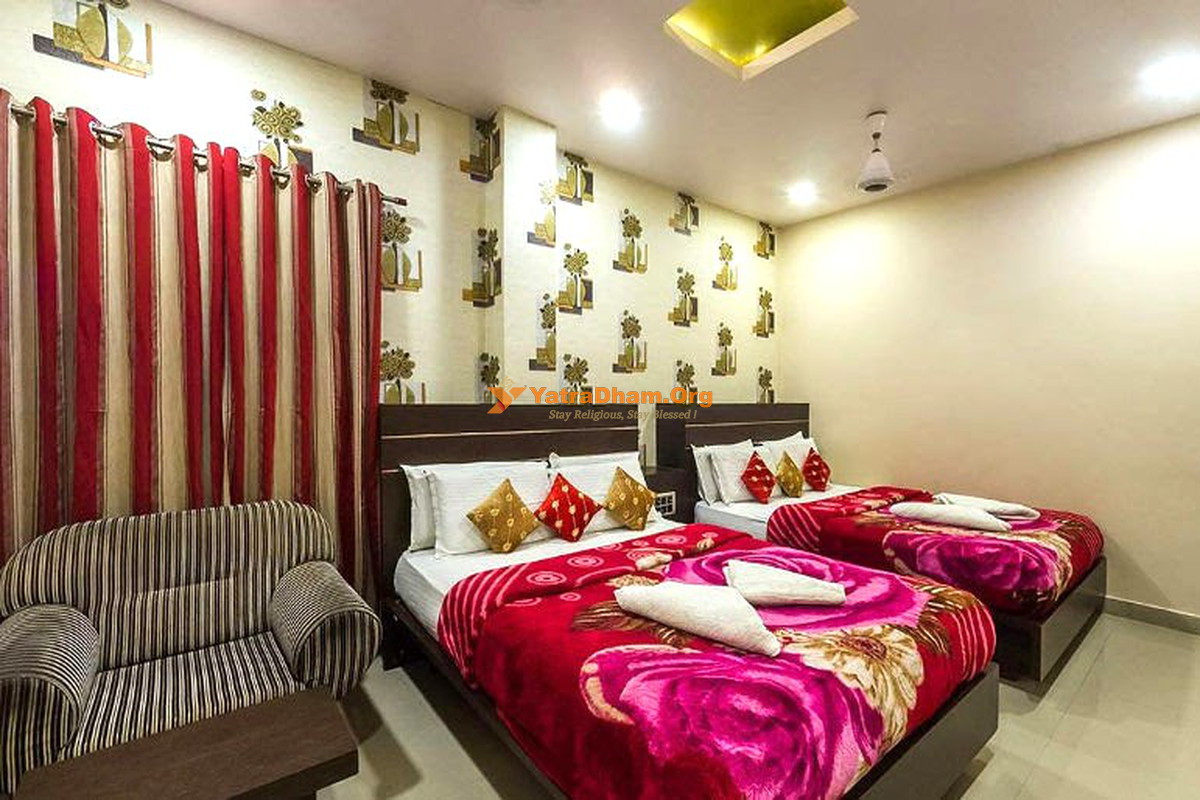 Mysore Hotel Royal Palace 4 Bed Room View