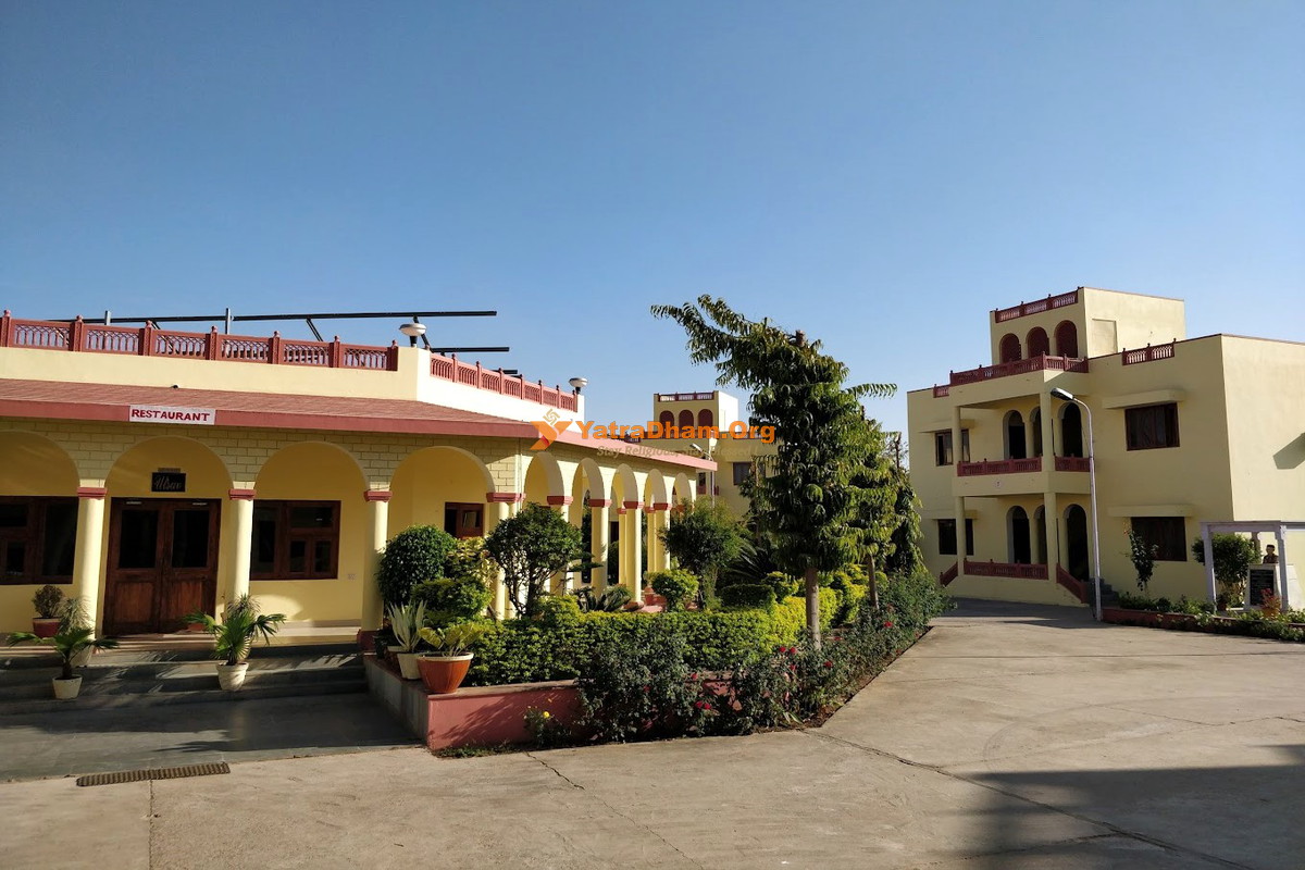 Kaila Devi Amarkunj Yatri Niwas Building