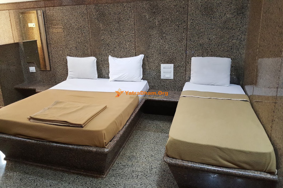 Vasavi Bhavan Shirdi 3 Bed Room