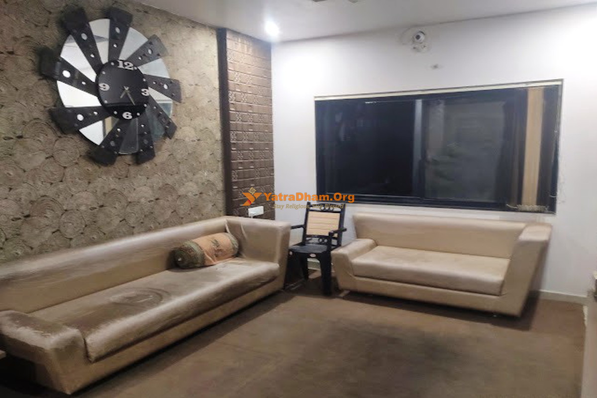 Hotel Safari Lodge Chimur Waiting Area