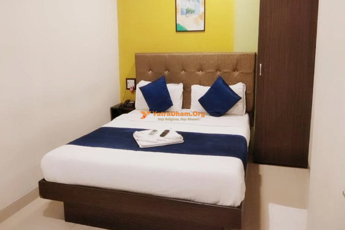 Hotel Sai Niwas Lonavala 2 Bed Room