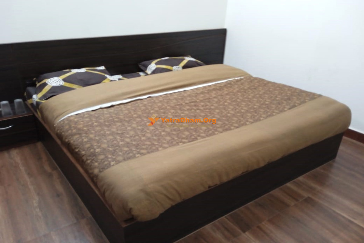 The Himalaya inn Guptkashi 2 Bed Room