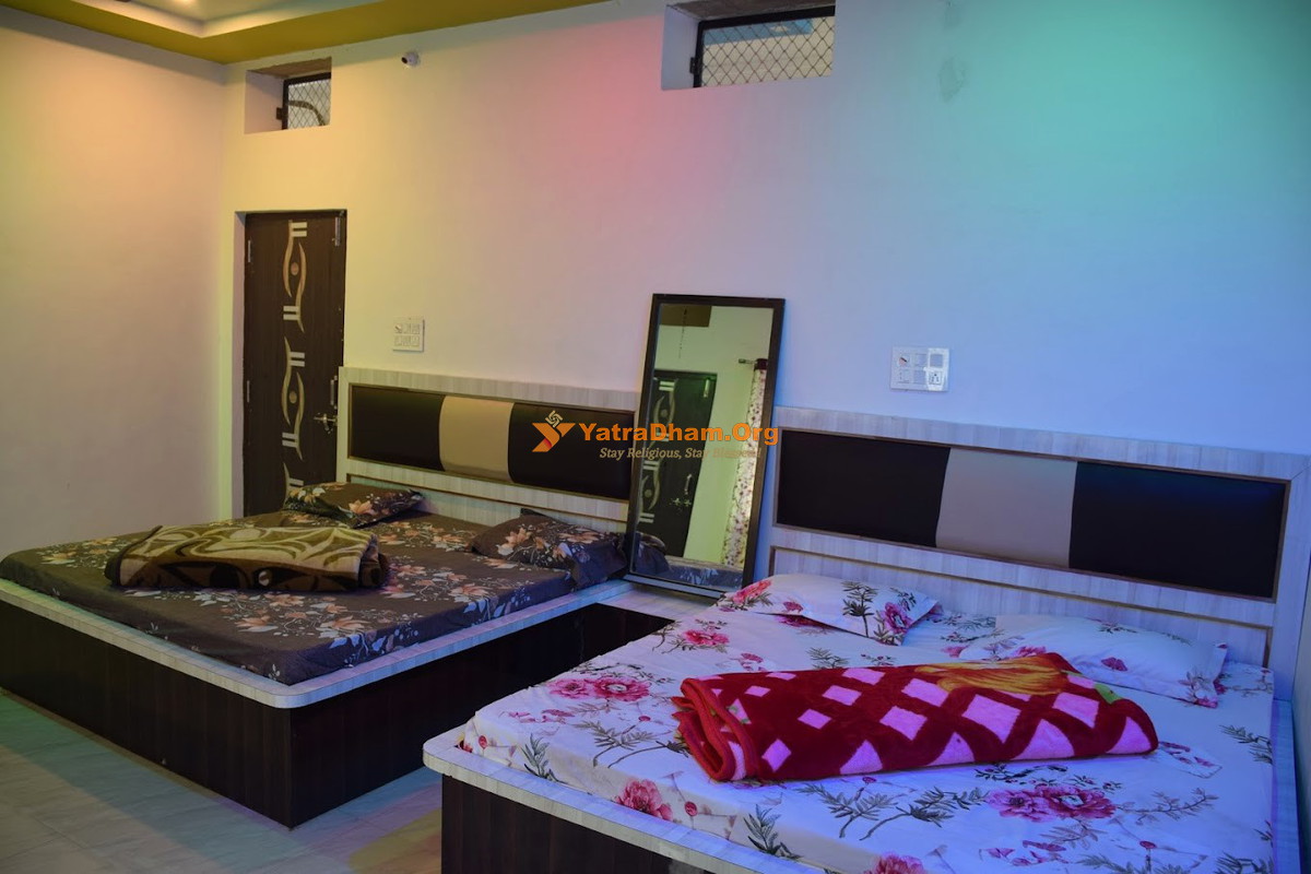 Bhadsora Hotel Kasturi Palace & Marriage Garden 4 Bed Room View