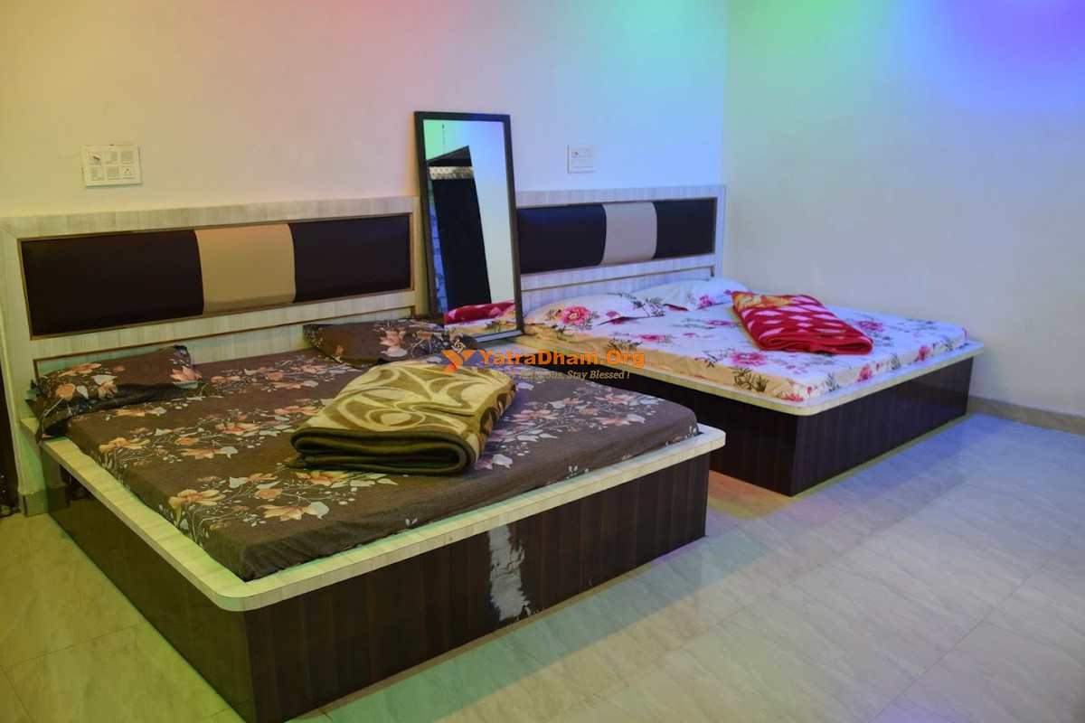 Bhadsora Hotel Kasturi Palace & Marriage Garden 4 Bed Room View