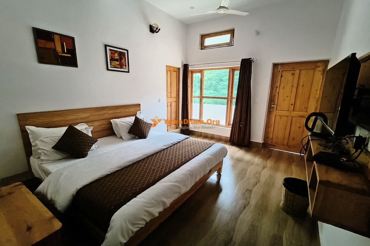 Hotel Shri Vikram Resort Barkot (Yamunotri) 2 Bed Room View