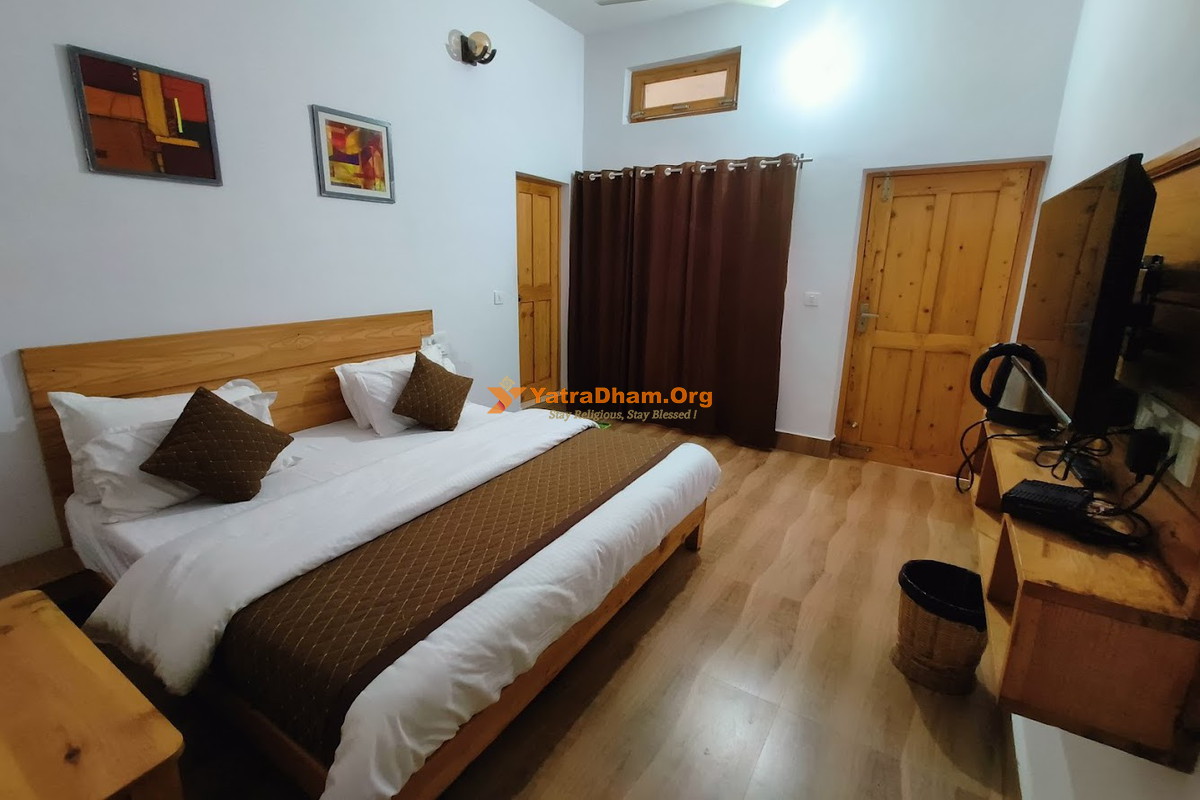 Hotel Shri Vikram Resort Barkot (Yamunotri) 2 Bed Room View