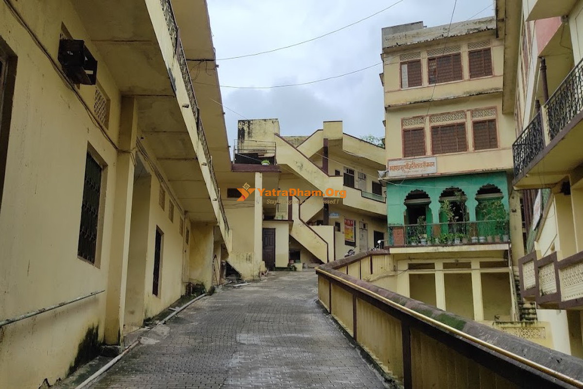 Vithhalnathji Cottage Nathdwara Building