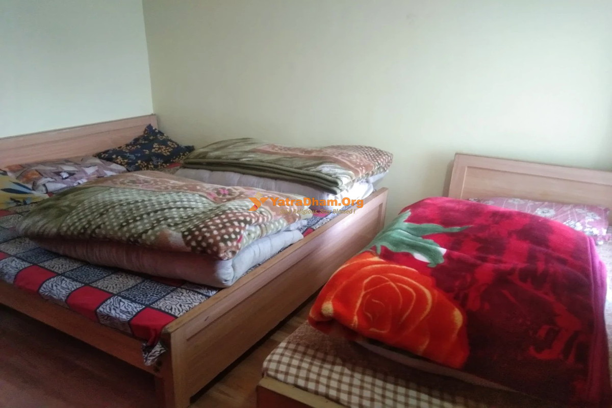 Bangal Guest House Kedarnath 3 Bed Room View