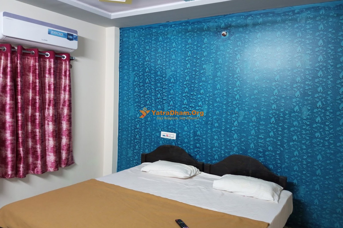 Sri Veda Lodge Kaleshwaram 2 Bed Room