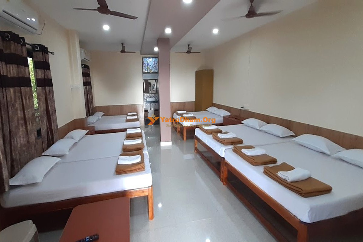 Chaitanya Niwas Guhagar (Ratnagiri) Hall