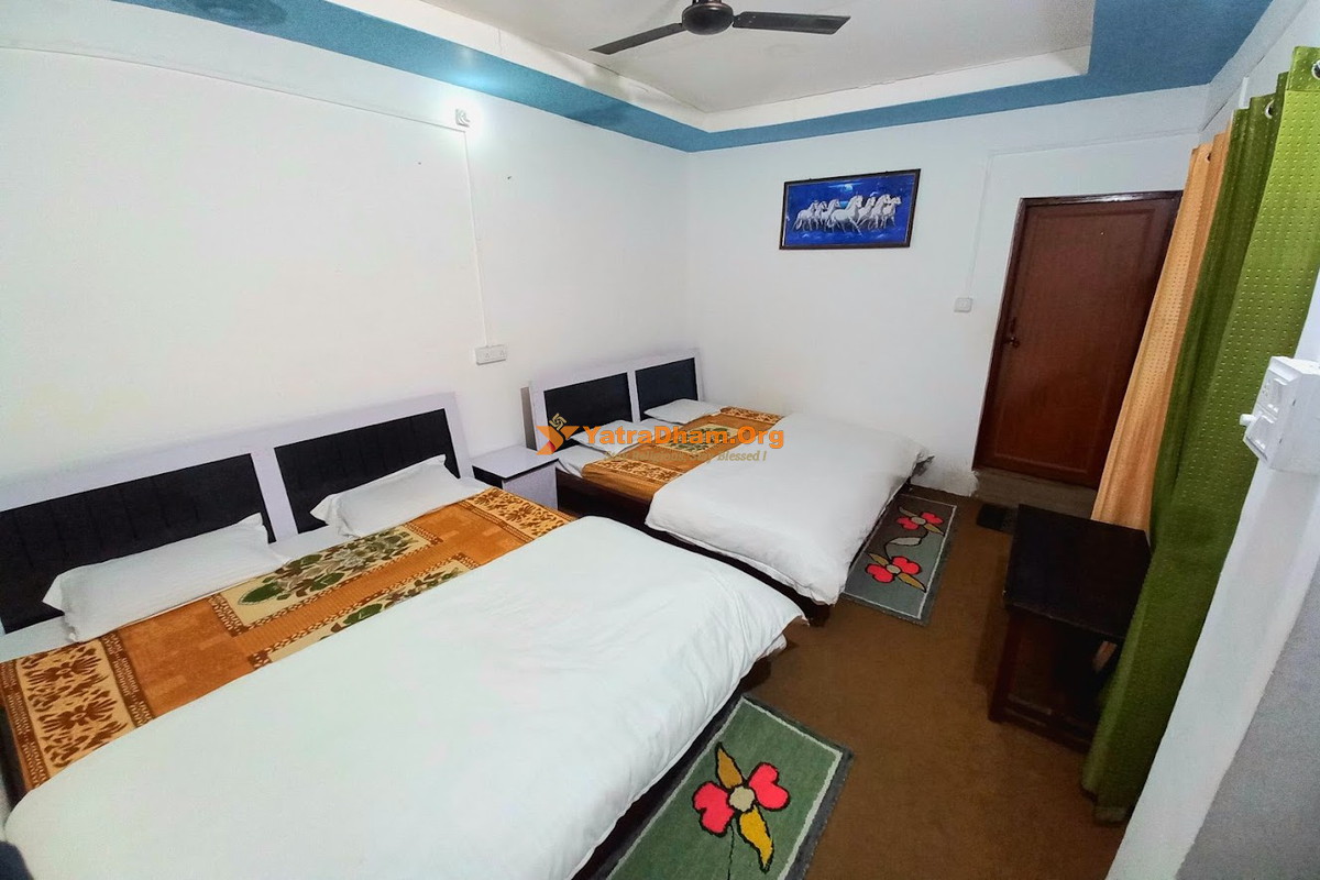 White House Resort Hotel Ukhimath 4 Bed Room View