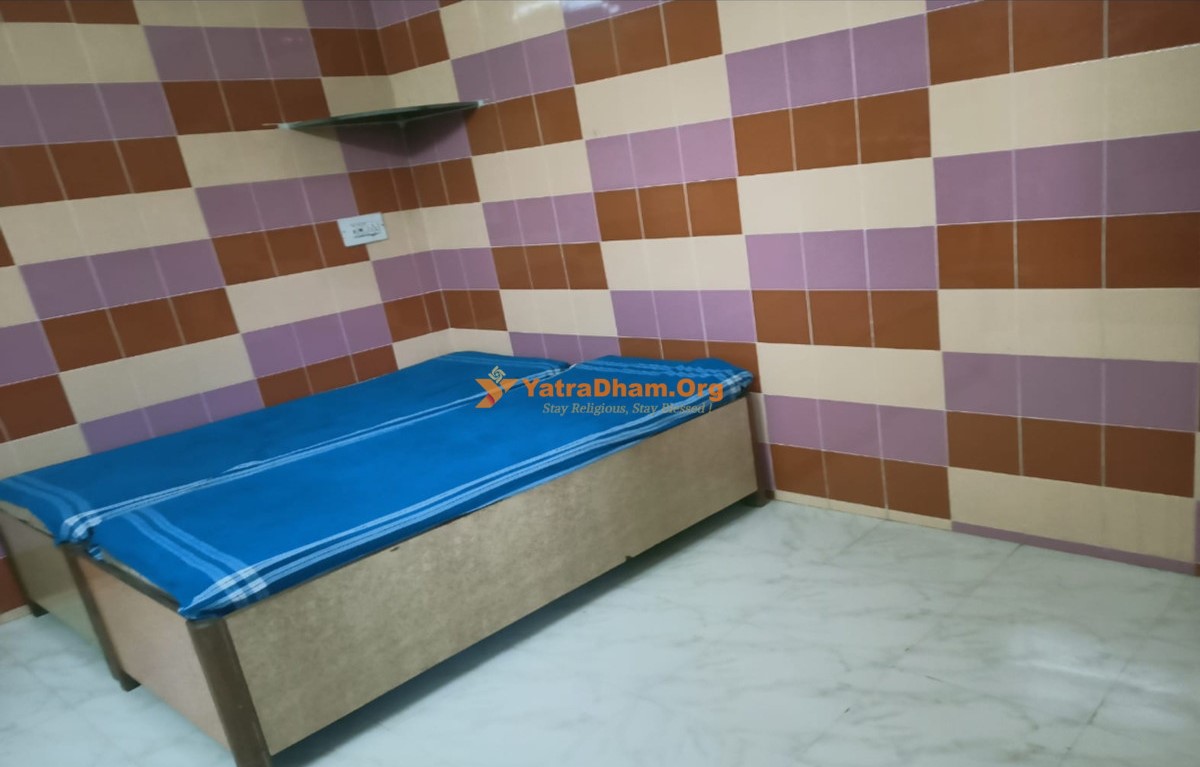 Janhavi Bhakt Niwas Alandi 2 Bed Room