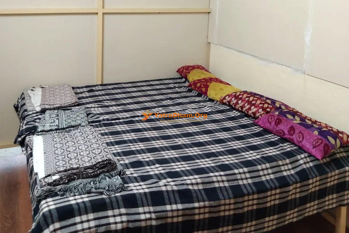 Mahalaxmi Bhakt Nivas Pandharpur 4 Bed Room