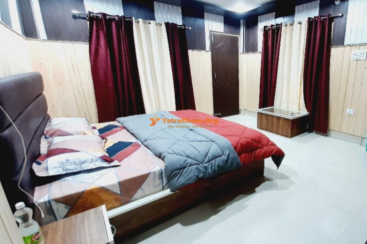 Gayatri Niketan Hotel Gangotri 2 Bed Room
