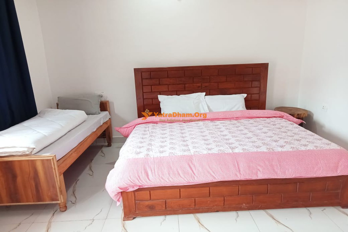 Behl Forest Retreat Phata Kedarnath 3 Bed Room View