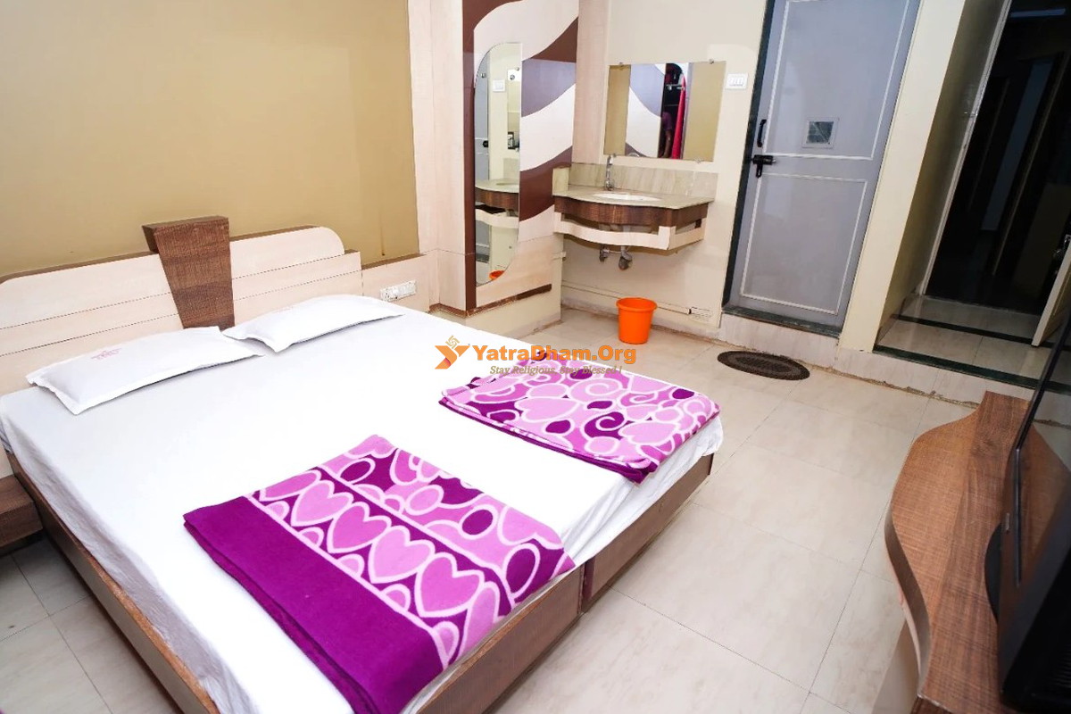 Vishwajanani Yatri Niwas Kolhapur 2 Bed Room