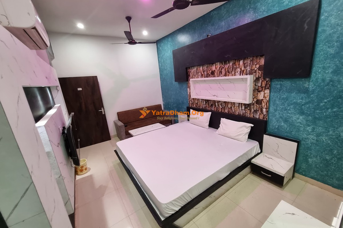 Hotel Gokul Malpura 2 Bed Room View