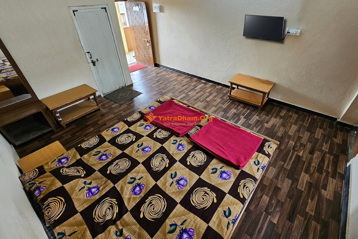 Parvati Lodge And Hotel Atpadi 2 Bed Room