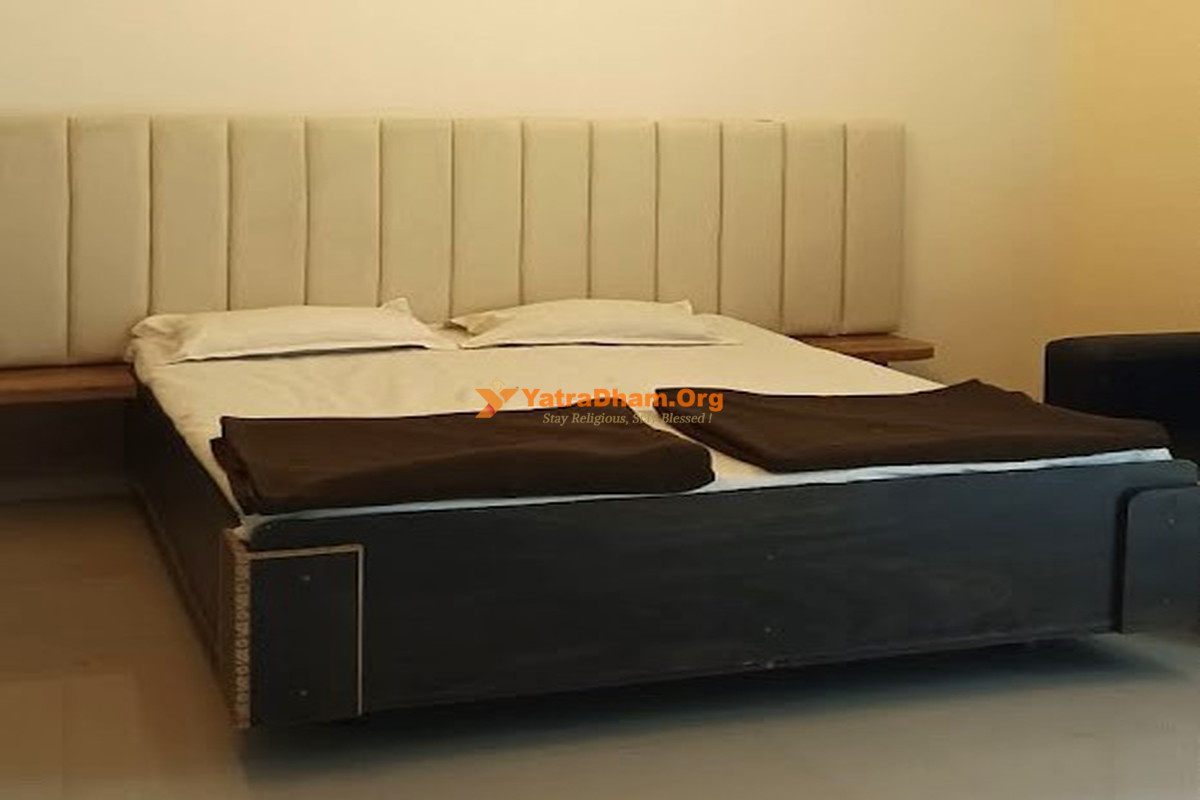 Shri Krupa Bhakta Nivas Aundha Nagnath 2 Bed Room