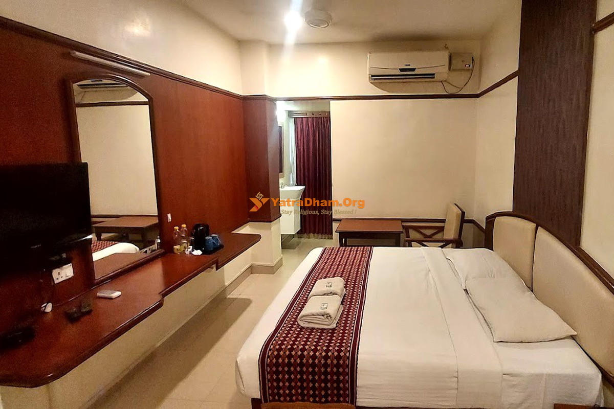 Tirunelveli Hotel Aryaas Residence 2 Bed Room View