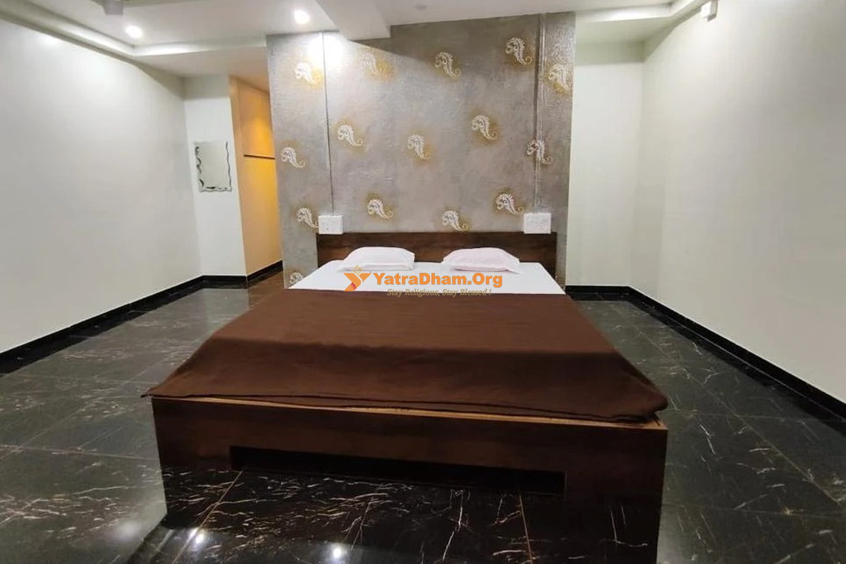 Antilia Yatri Niwas Kolhapur 2 Bed Room