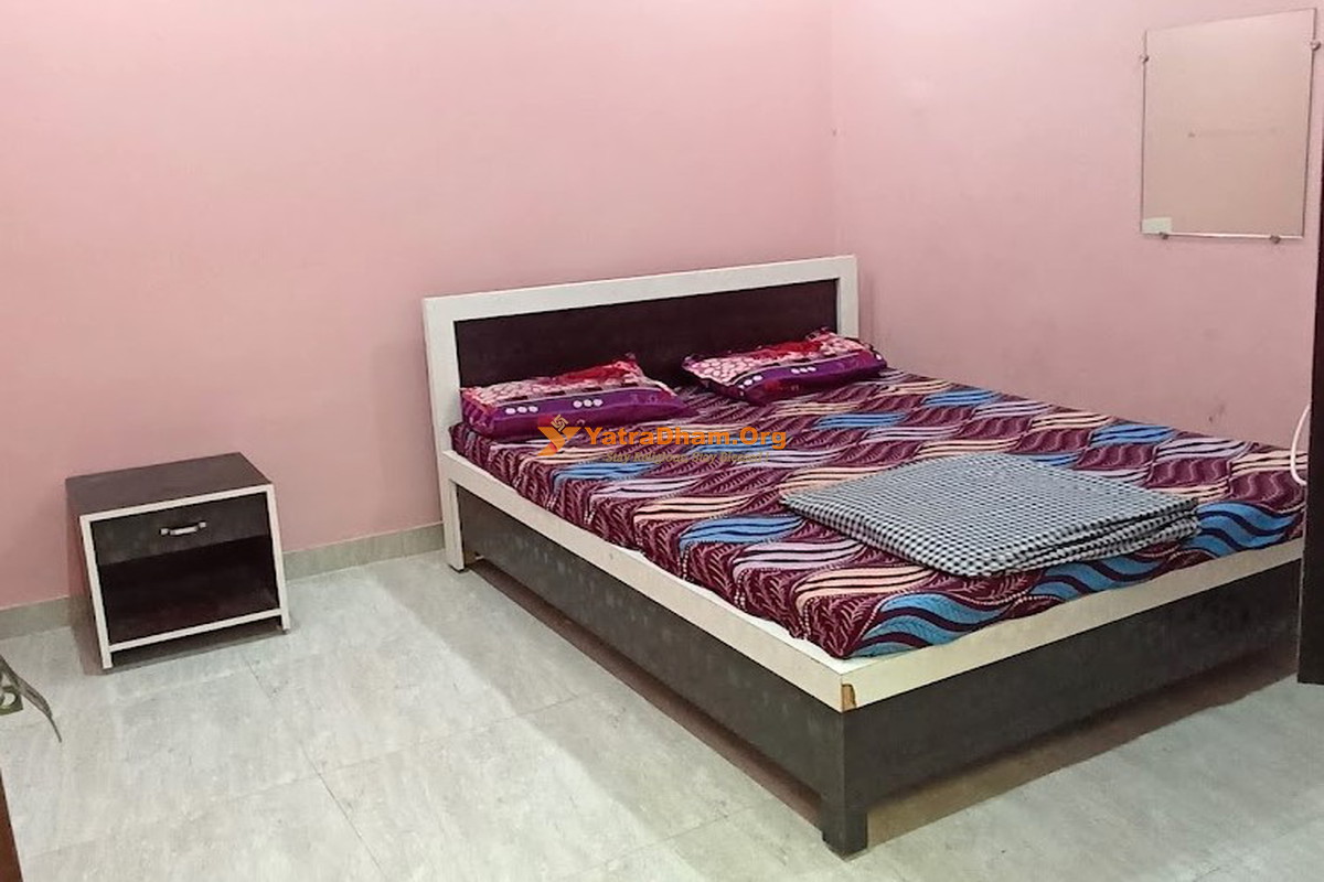 Nitin Guest House Barsana 2 Bed Room