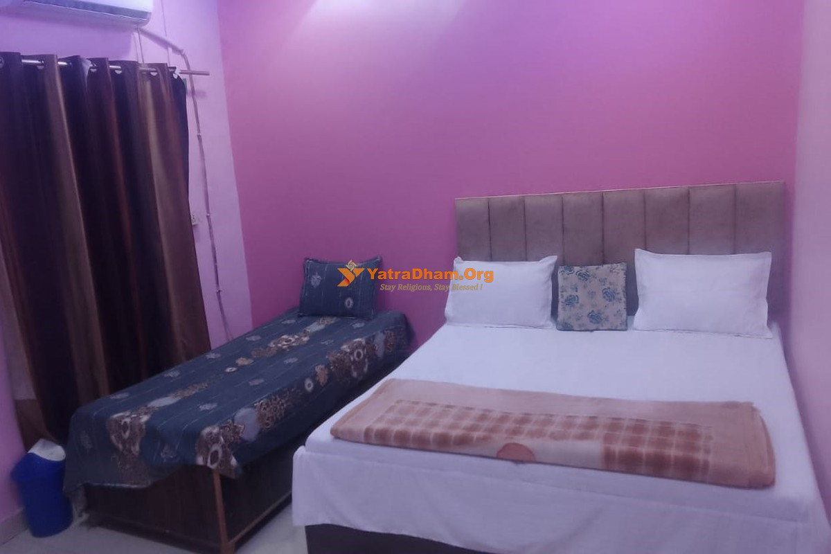 Hotel Blue Heavens Fatehpur Sikri 3 Bed Room
