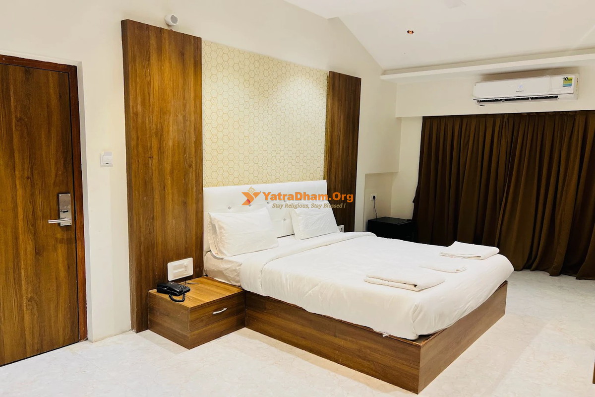 The Grand Leela Resort Khopoli Room