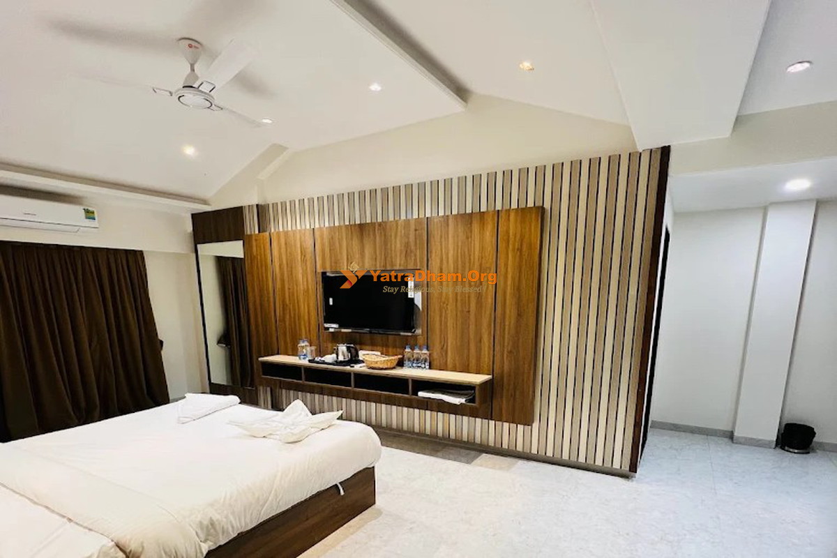 The Grand Leela Resort Khopoli Room