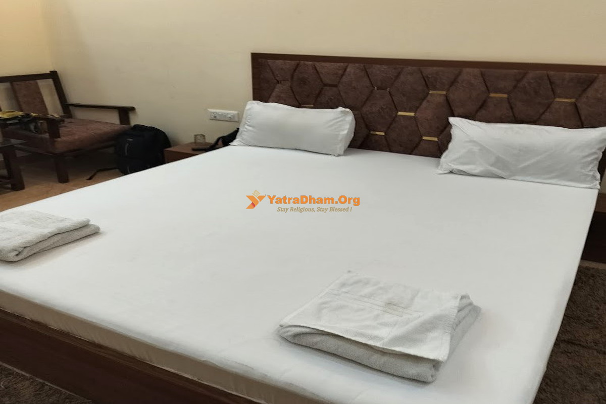 Kaila Devi Amarkunj Yatri Niwas 2 Bed Room