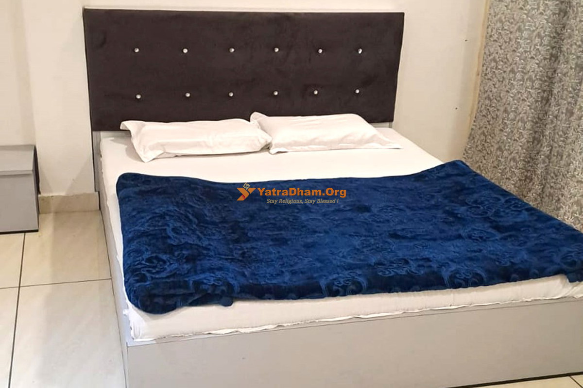 Radha Damodar Guest House Mathura 2 Bed Room