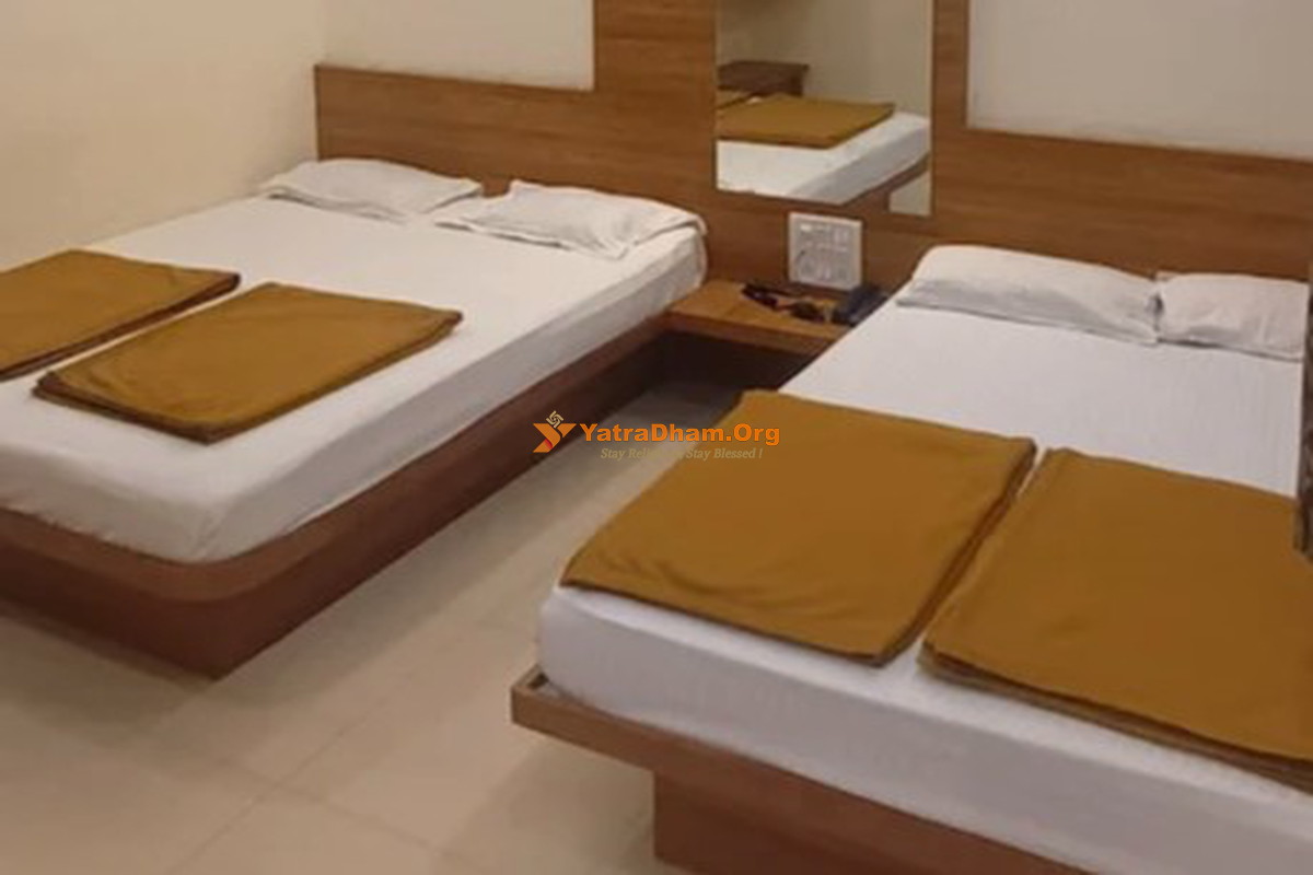 Shree Balaji Lodging Kolhapur 4 Bed Room