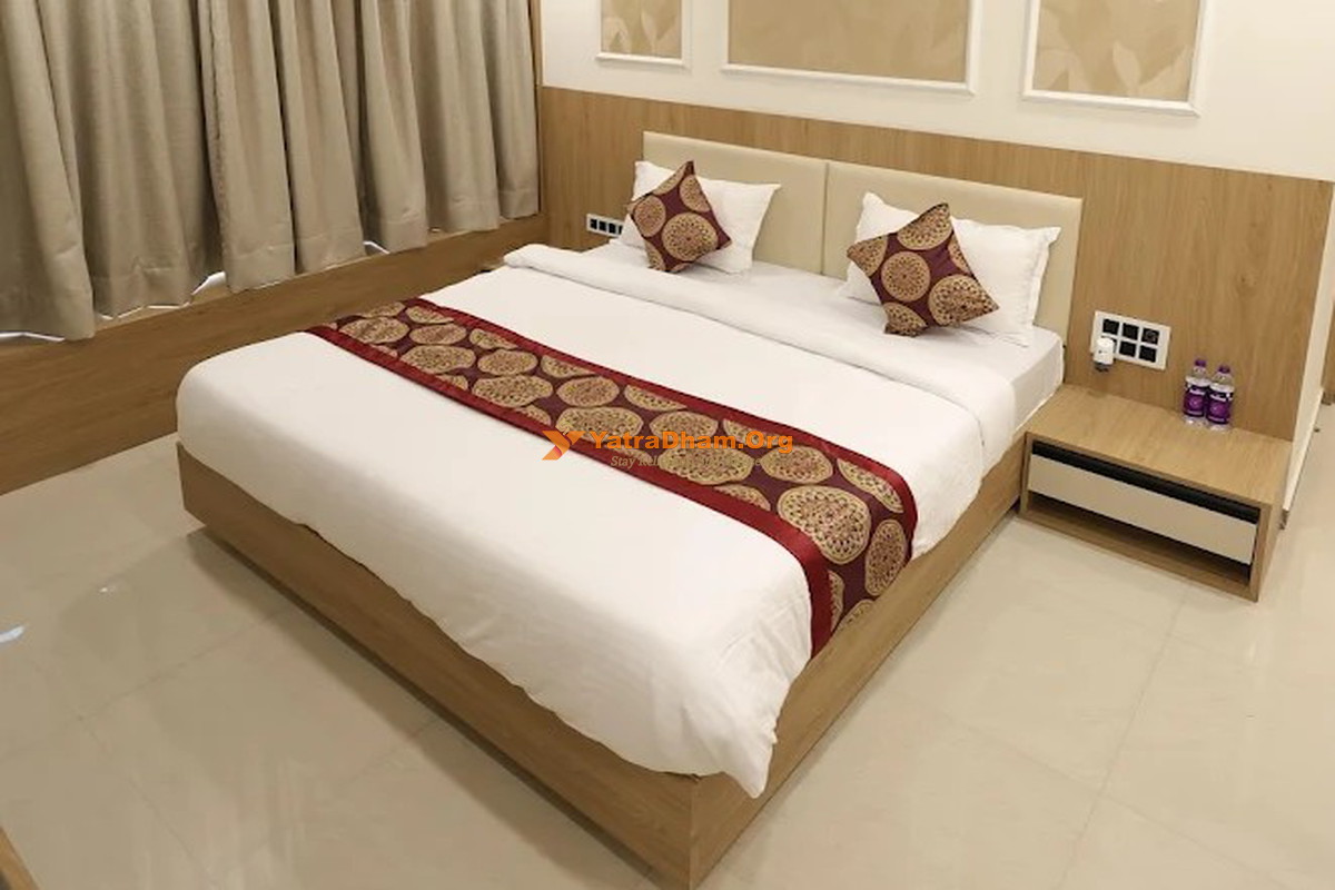 Hotel Prayagraj Junagadh 2 Bed Room