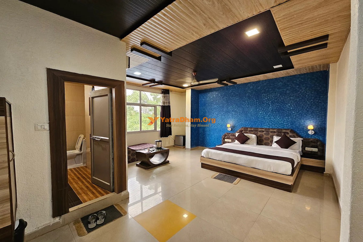 Hotel Natraj Pachmarhi Room