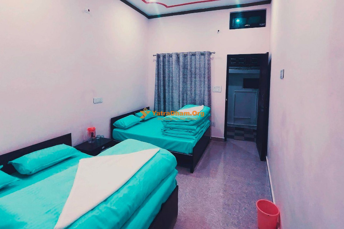 Hotel Kedar Darshan Guptkashi 4 Bed Room View