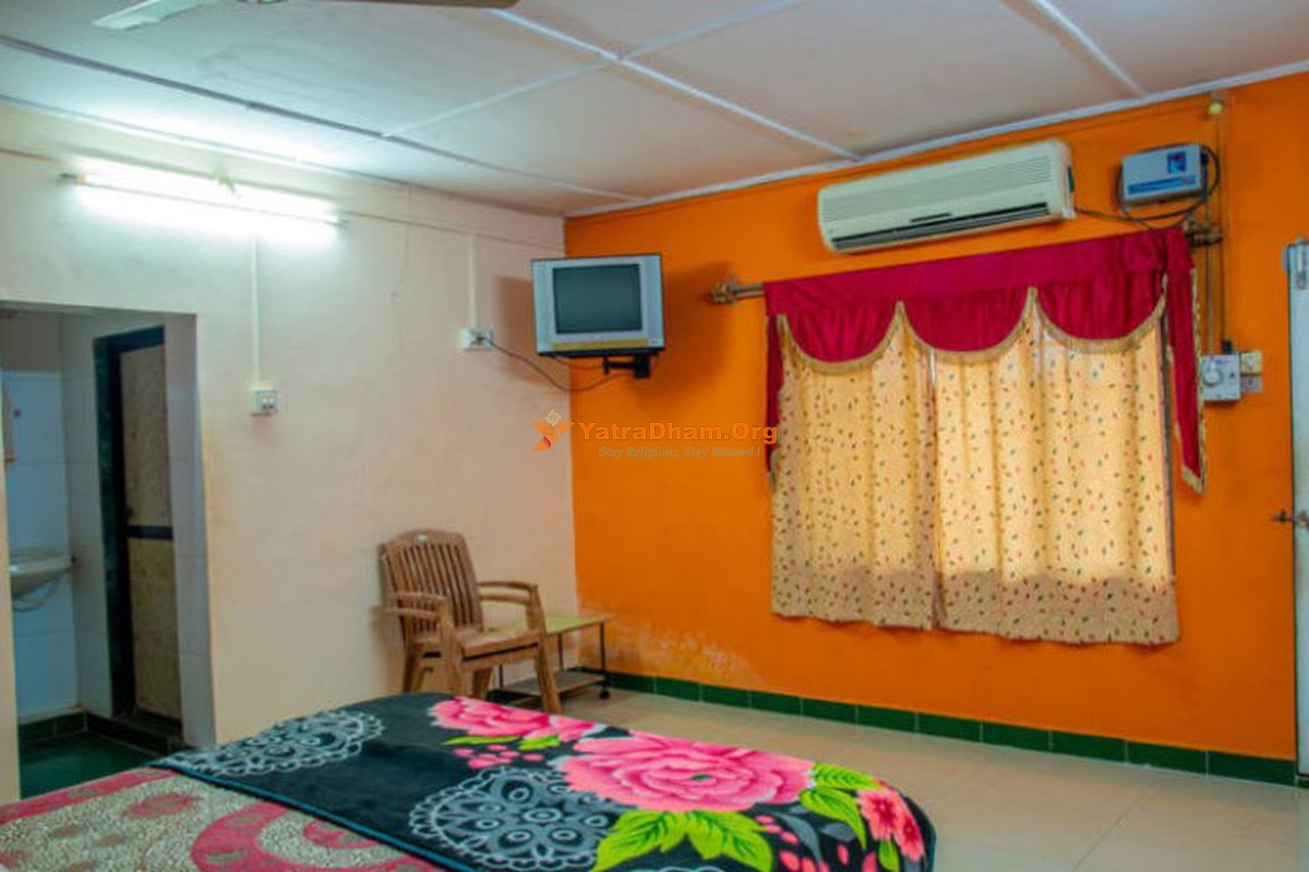 Gokul Paryatak Nivas Harihareshwar 2 Bed Room