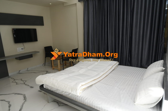 Hotel Priya Lodging Room