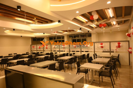 Hotel Priya Lodging Room