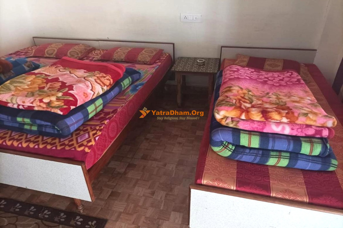 Balram Guest House Joshimath 3 Bed Room View