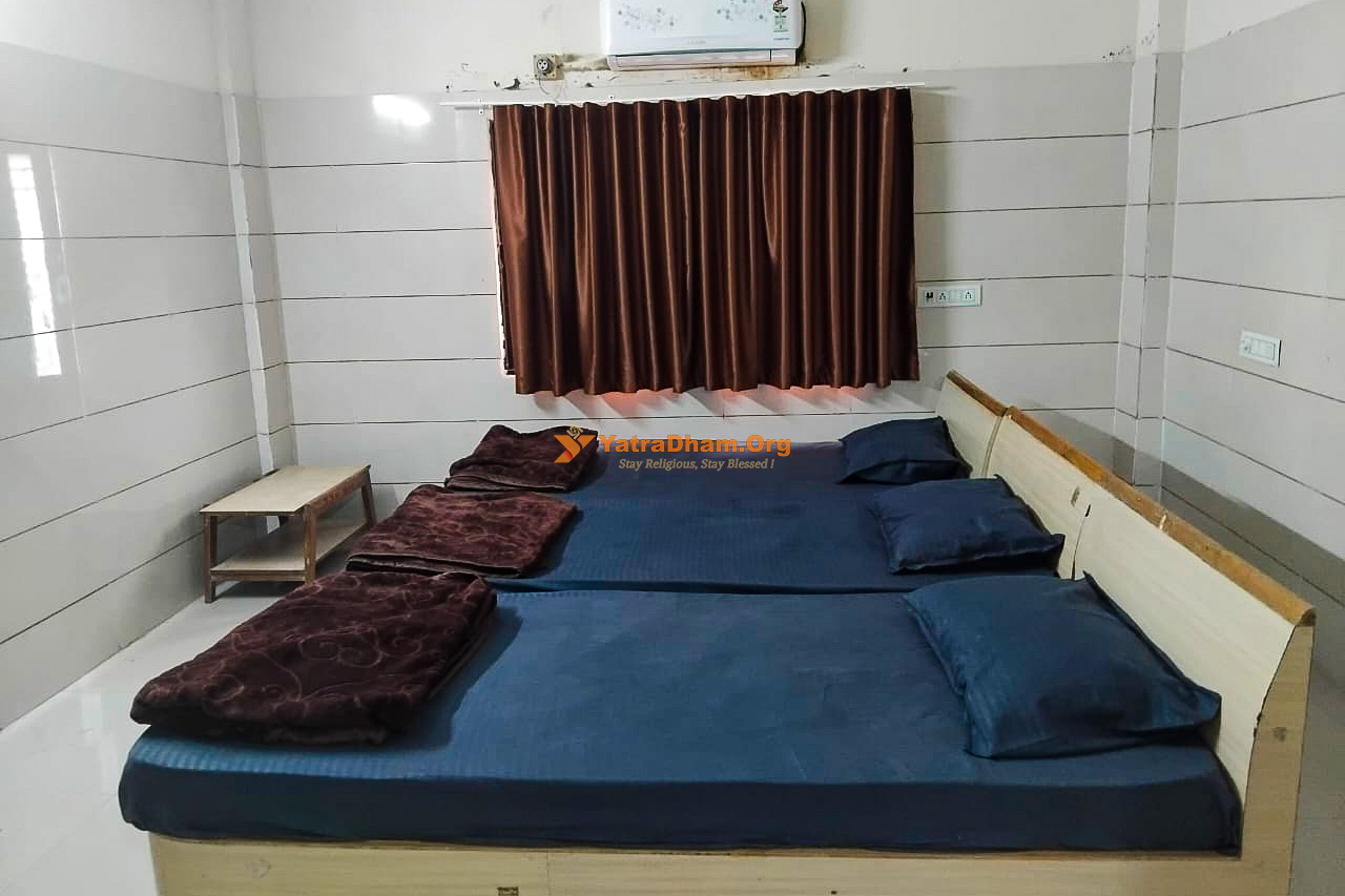 Dwarka J.J Kundliya Aatithi Gruh 3 Bed Room View
