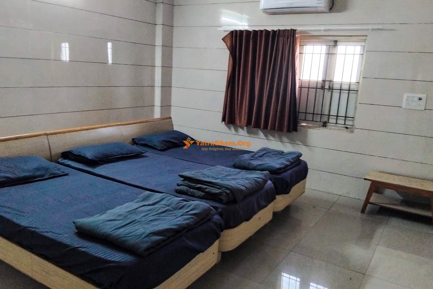 Dwarka J.J Kundliya Aatithi Gruh 3 Bed Room View