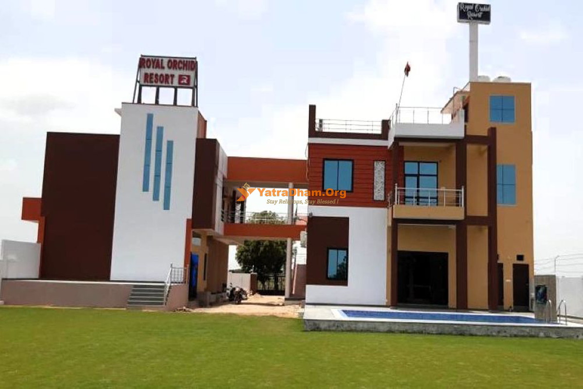 Royal Orchid Resort Malpura Building View
