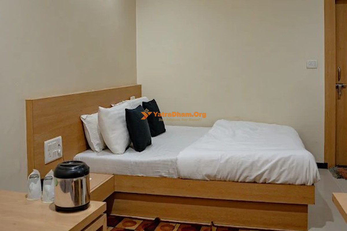 Hotel Kachnar Pachmarhi 2 Bed room