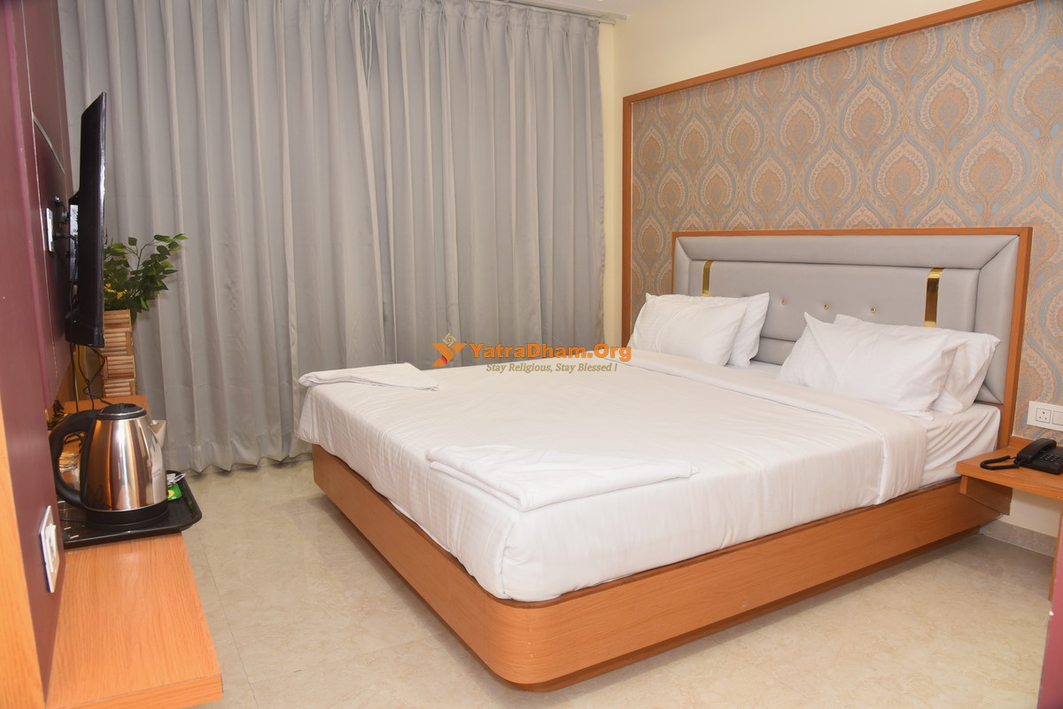 Dasara Executive Tuljapur Room