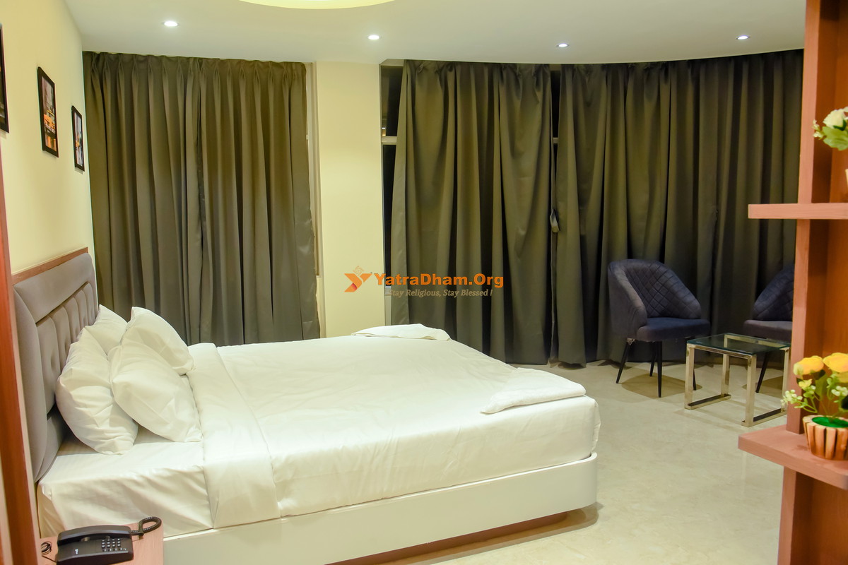 Dasara Executive Tuljapur Room