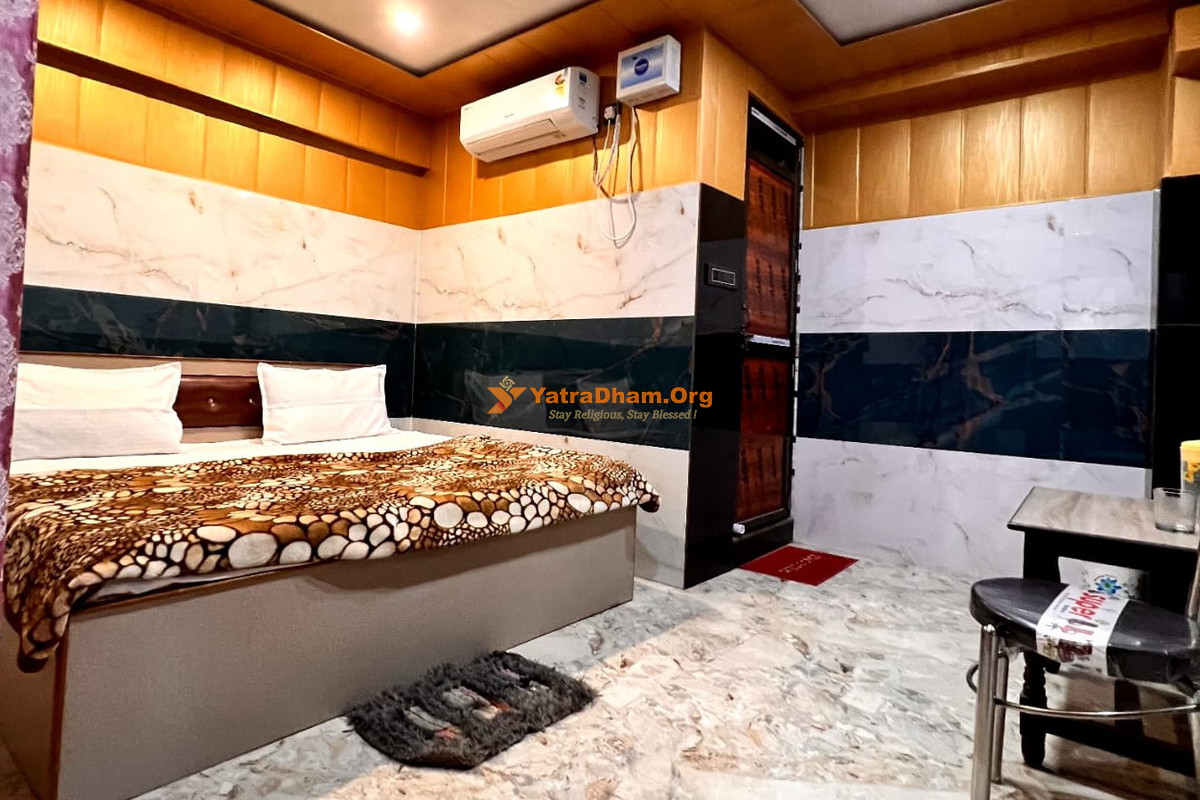 Ayodhya Hotel Raghunandan Inn 2 Bed Room View