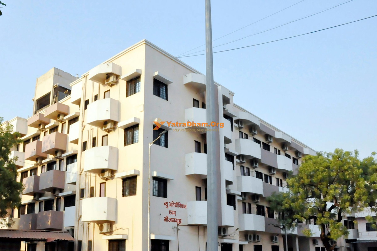 Guru Ganesh Tapodham Jalna Building