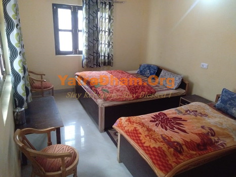 Jagdamba Bhawan Badrinath Room