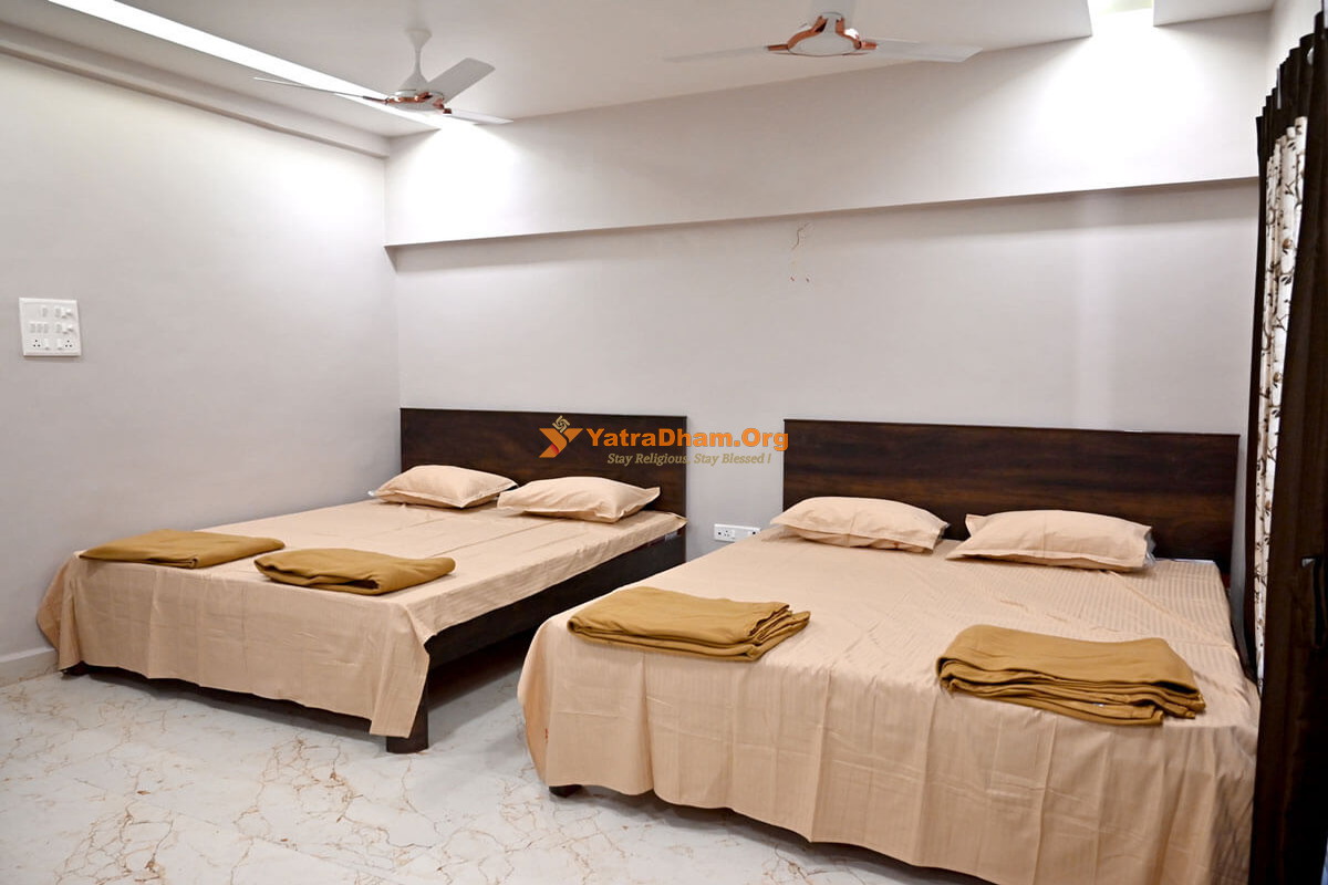 Shree Ballaleshwar Devasthan Bhakt Niwas Pali (Maharashtra) 2 No of Beds Room