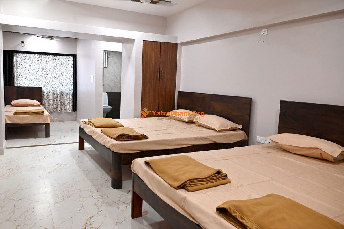Shree Ballaleshwar Devasthan Bhakt Niwas Pali (Maharashtra) 2 No of Beds Room